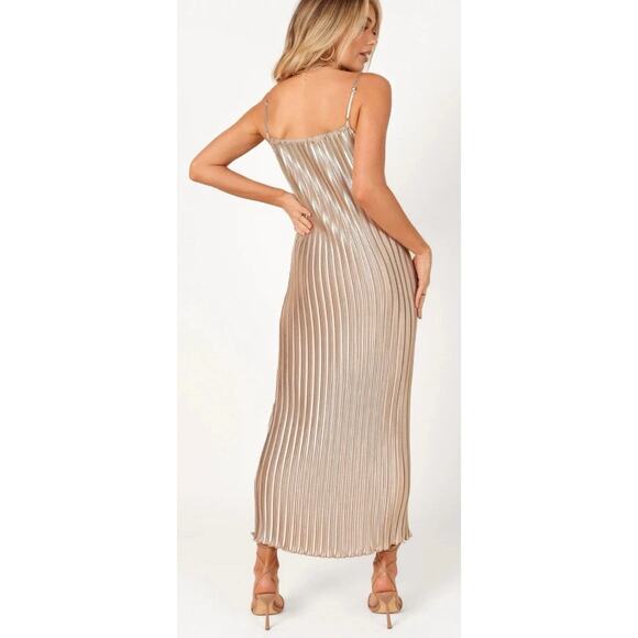 Petal and Pup Liza Gold Pleated Maxi Dress Size Small NWT - Picture 3 of 8